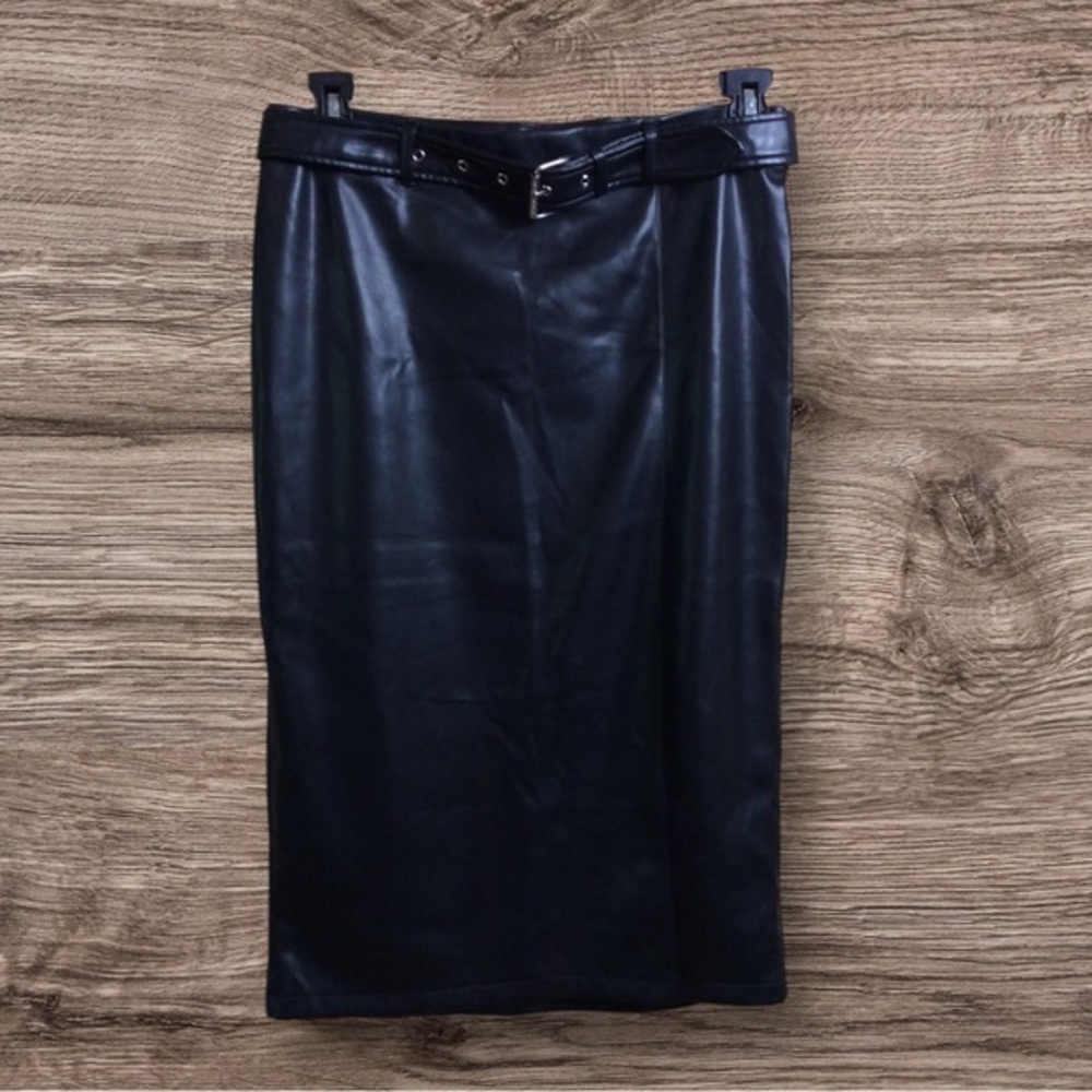 NWT Marc New York, faux, leather, black pencil skirt. Medium.